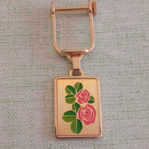 Vintage metal keychain with pink roses enamel 1980s like new