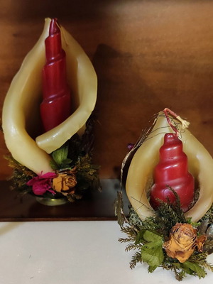 Handmade unique lilies design candles like new