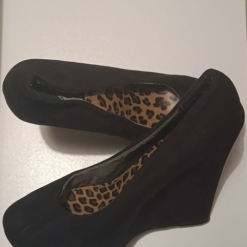 Felishimo Italy black pumps size 40 like new