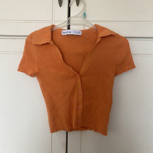 Bershka orange t-shirt size XS like new