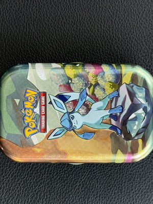 Glaceon Pokemon tin, empty