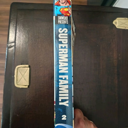 Showcase Presents: Superman Family Vol. 2 like new, DC Comics