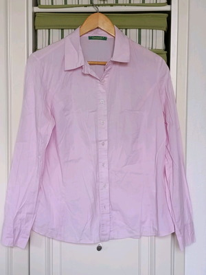 Pink women's shirt like new, slightly fitted, size L