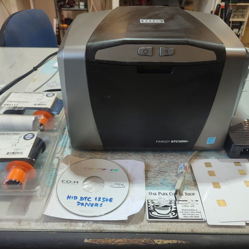 FARGO DTC1250e card printer like new