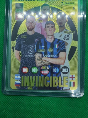 Invincible златна карта Panini FIFA Club World Cup 2025 нова