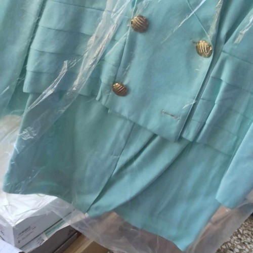 Women's vintage turquoise suit set like new