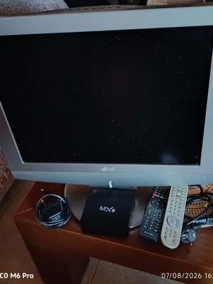 LG TV monitor set with Android TV Box MX9 used, smart TV ready