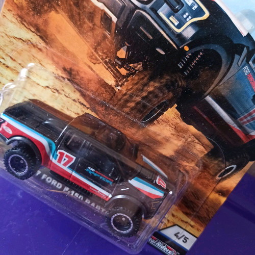 Hot Wheels 2019 Premium Car Culture Desert Rally '17 Ford F-150 Raptor new sealed