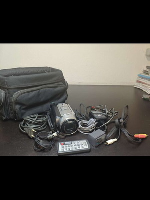 Sony DCR-SR90E camera 120X zoom like new