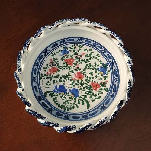 Skyrian bowl by Stamatis Ftoulis, like new