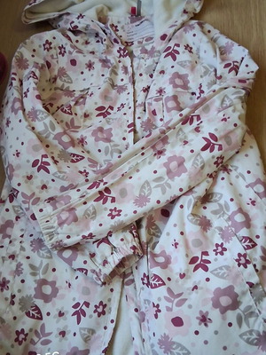 Windbreaker jacket waterproof with fleece inside, like new