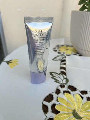 Estee Lauder Perfectionist Pro Αντηλιακό Gel Προσώπου SPF50 30ml καινούριο