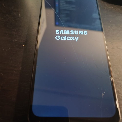 Samsung Galaxy A32 5G 64GB smartphone with cracked glass