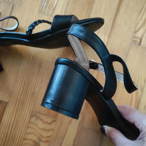 Black sandals size 40 like new