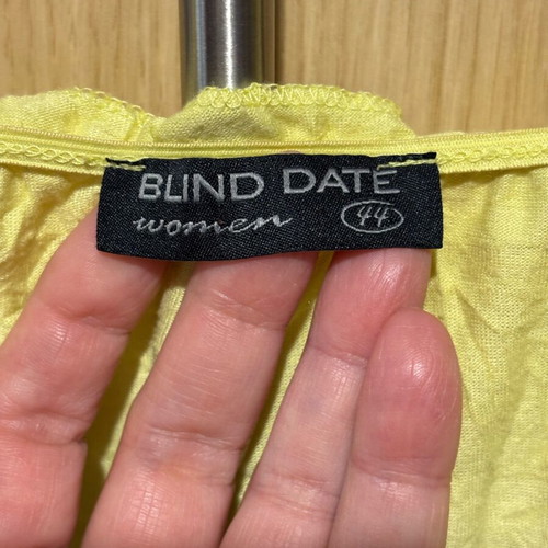 Crinkled yellow blouse used, size XXL