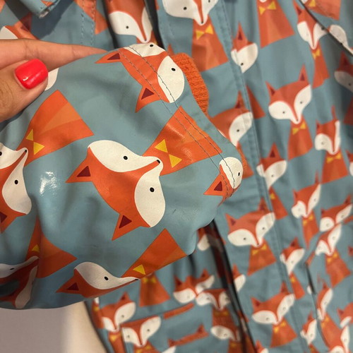 Light jacket Beauty and the Bib with fox print like new