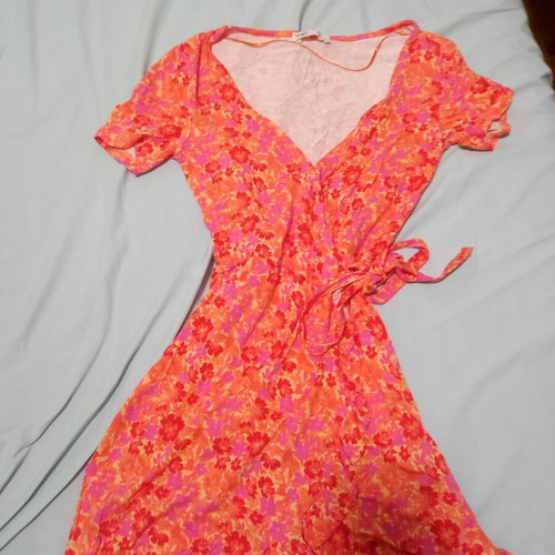 Wrap dress new with flowers small multicolor