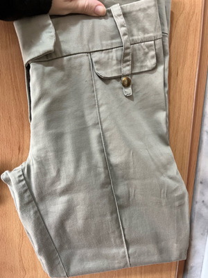 Cargo pants women XS khaki, worn once, short