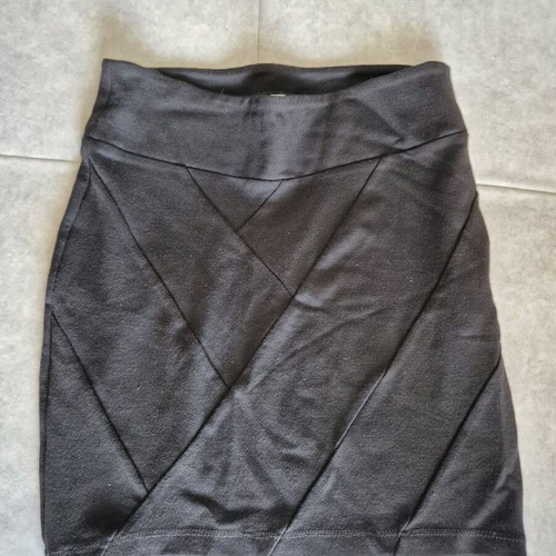 Stradivarius brown mini skirt size S like new