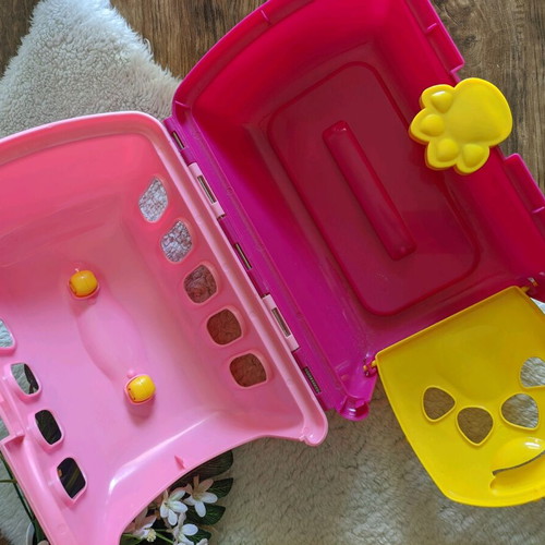 Pet box toy, plastic playhouse for puppy or kitten