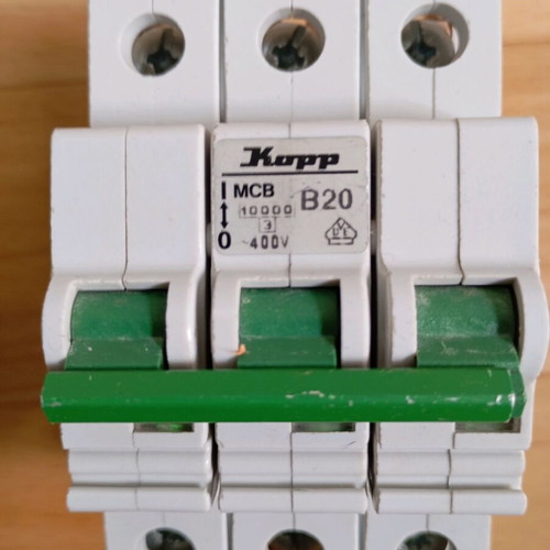 Breaker B20 used in good working condition