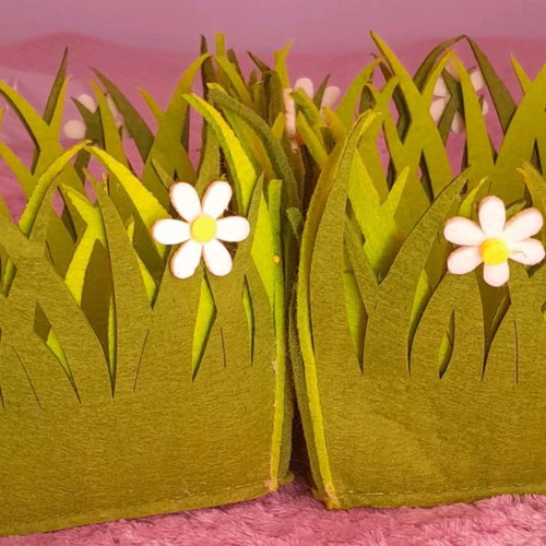 Various Easter decorations new, pack or separate