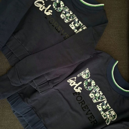 Mayoral set of 2 cropped sweaters for girls used, size 8y, blue floral