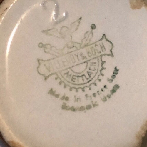Villeroy & Boch small sauce boat used, porcelain with gold details