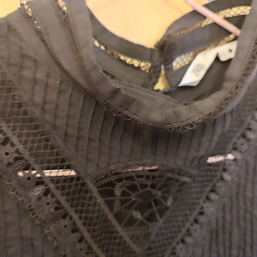 Zara black shirt like silk with lace like new size L