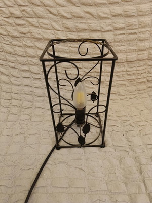 Metal table lamp decorative lantern with switch like new