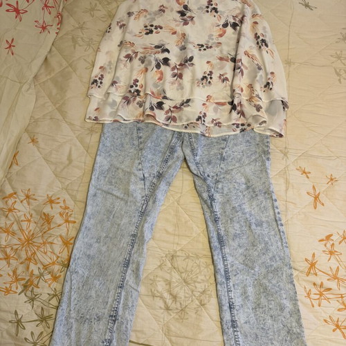Zac & Rachel Woman Set 2XL with Acid Wash Jeans like new