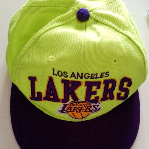 L.A Lakers NBA Hardwood cap like new, official replica