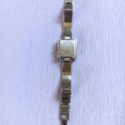 Jacques Farel watch set used with bracelet and Q&Q stand