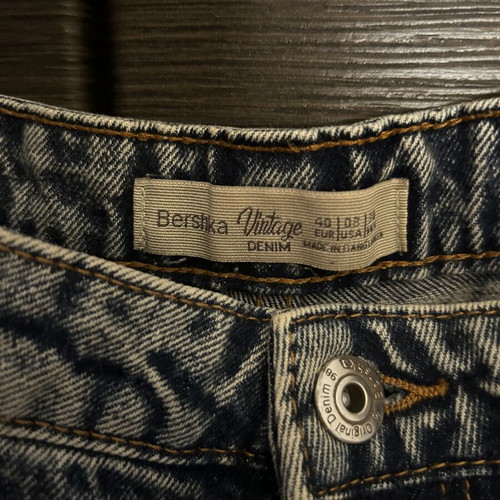 Bershka Vintage Mom Fit Jeans Size 40 Like New Blue