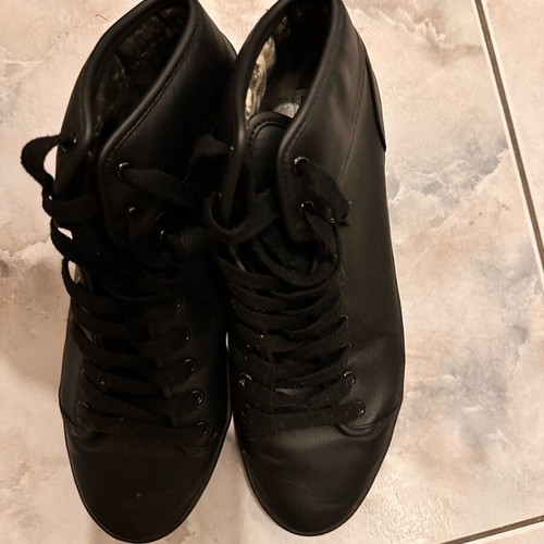 Men's black boots like new, size 43