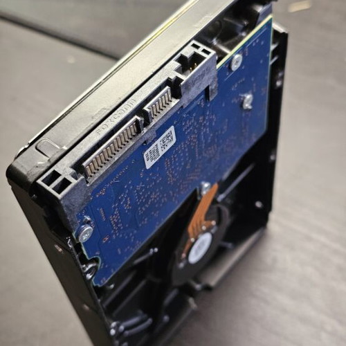 Toshiba 1TB HDD 3.5" hard drive like new
