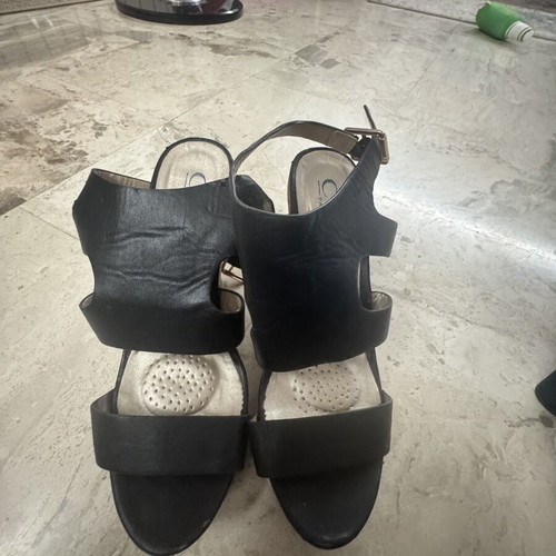 Women's black sandals used, size 39, platform style
