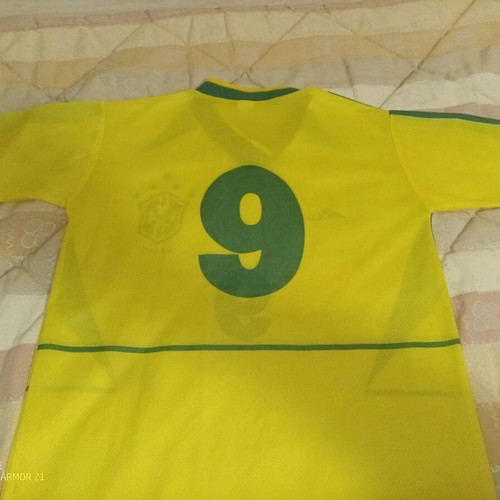 Brazil National Team Jersey Mudial 2002 Number 9 Ronaldo like new