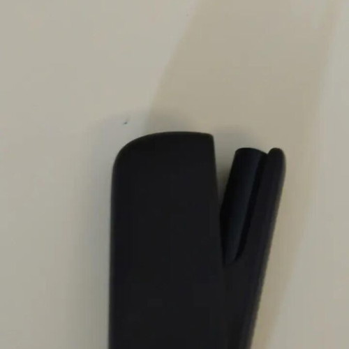 Iqos Iluma new device, blue and black