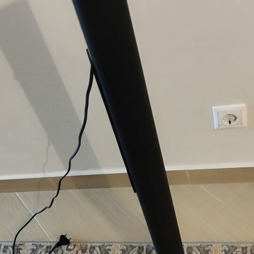 Music bar like new, connects to PC, tablet, smartphone