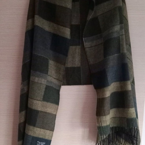 Italian scarf used in shades of green 190x75 cm