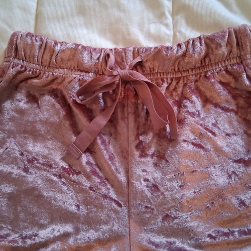 Bershka velour shorts used, pink, size XS