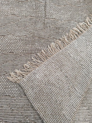 Sofa throws used for two- and three-seater sofa
