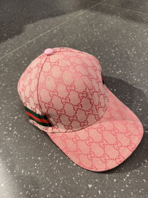 Gucci hat pink adjustable size like new