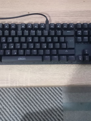 Origin OK10 gaming keyboard like new with LED and red switches