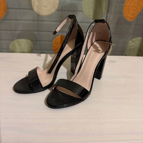 Enrique women's patent leather sandals with block heel size 38 new