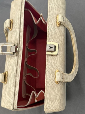 Vintage mid-century cream lizard-textured vanity handbag