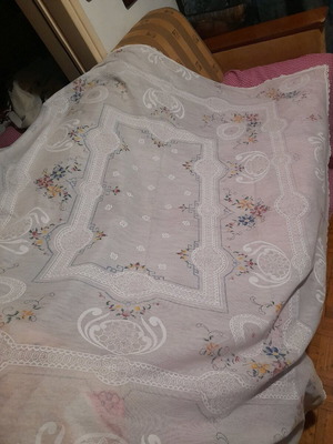 Τραπεζομάντηλο vintage 148×148cm μεταχειρισμένο