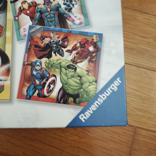Avengers Ravensburger puzzle 3x49 pieces with posters