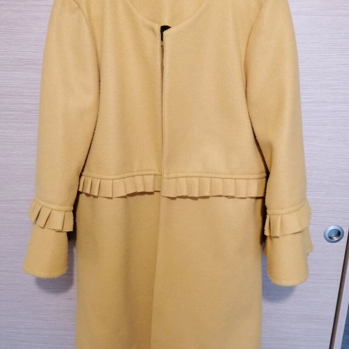Women's coat like new, yellow, size M